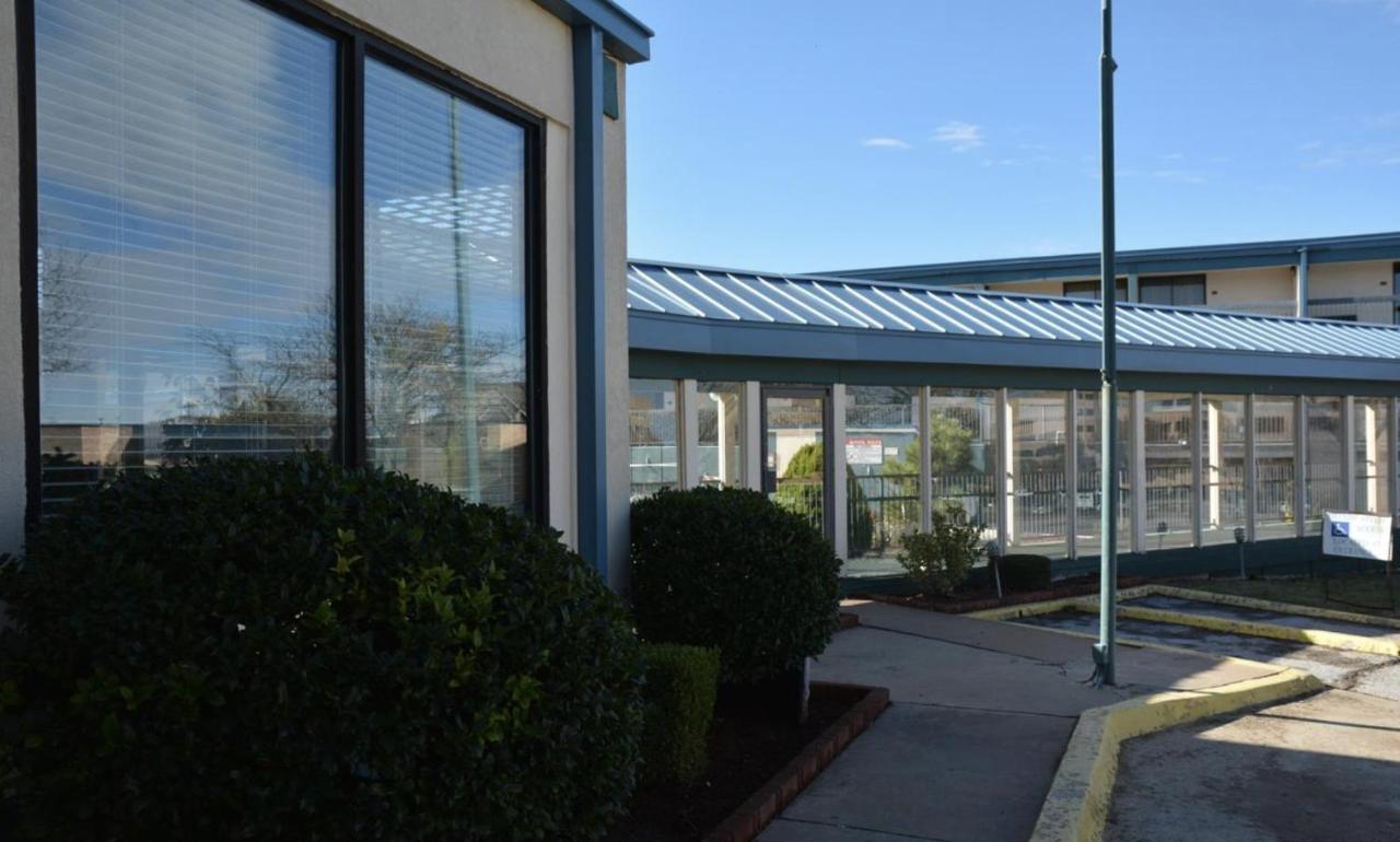 Ok Hotel Oklahoma City Exterior photo